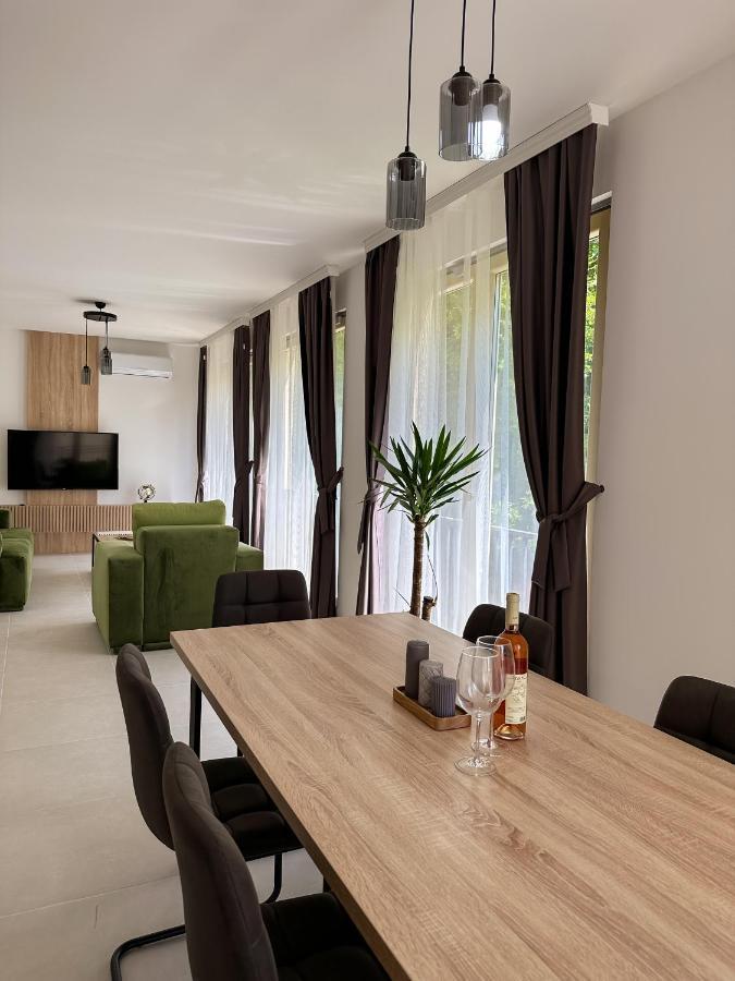 Vertmont Apartments Sveti Stefan Εξωτερικό φωτογραφία