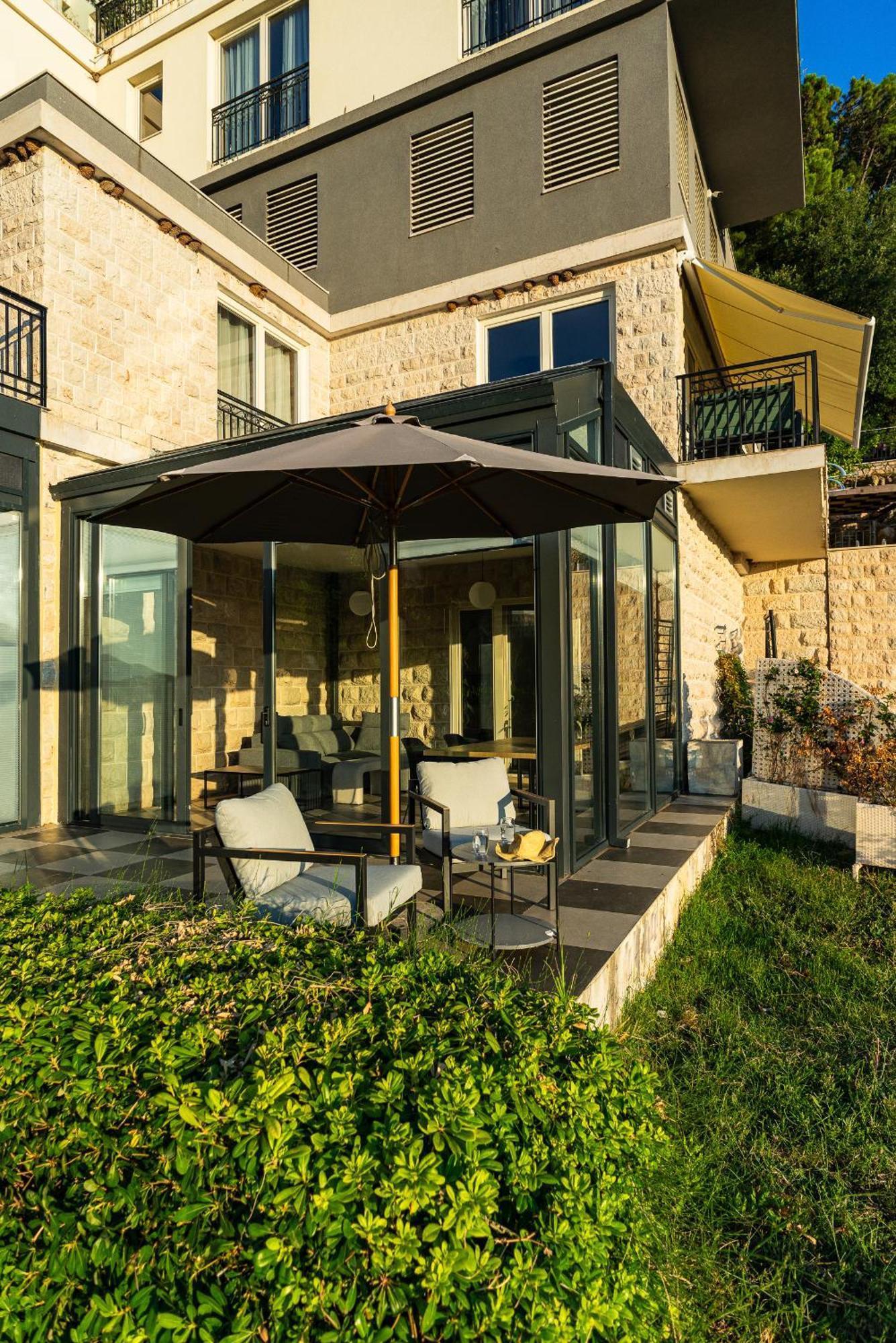 Vertmont Apartments Sveti Stefan Εξωτερικό φωτογραφία