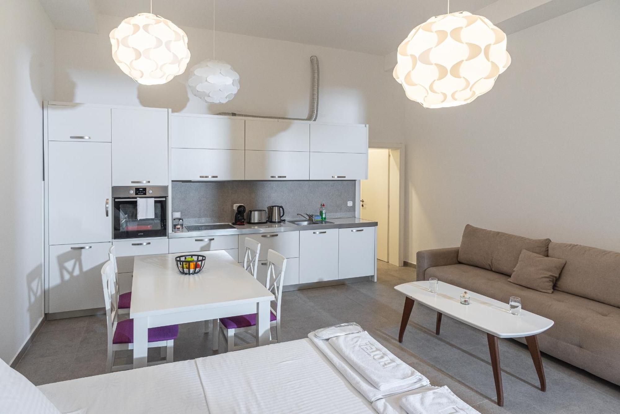 Vertmont Apartments Sveti Stefan Εξωτερικό φωτογραφία