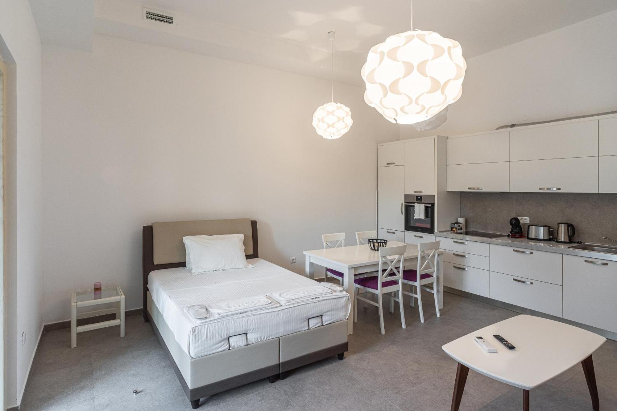 Vertmont Apartments Sveti Stefan Εξωτερικό φωτογραφία